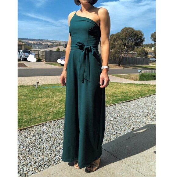 Petal & Pup Leyton Emerald Green One Shoulder Wide Leg Belted Jumpsuit 12 - Picture 1 of 11